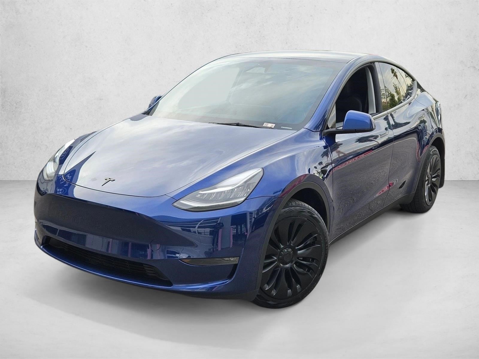 2023 Tesla Model Y Long Range's photo