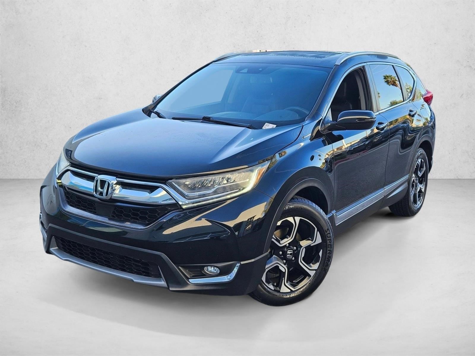 2017 Honda CR-V Touring's photo