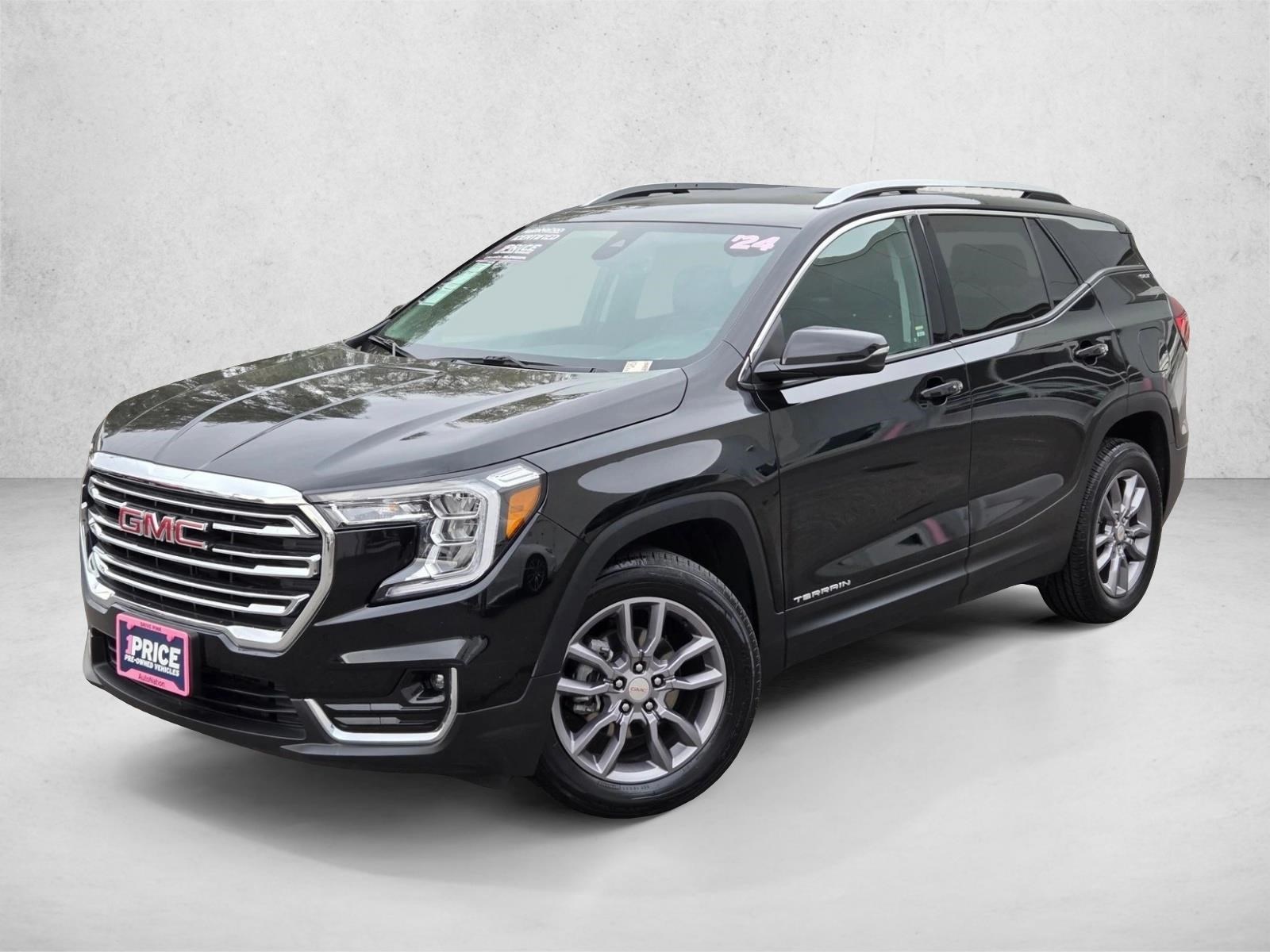2024 GMC Terrain SLT's photo