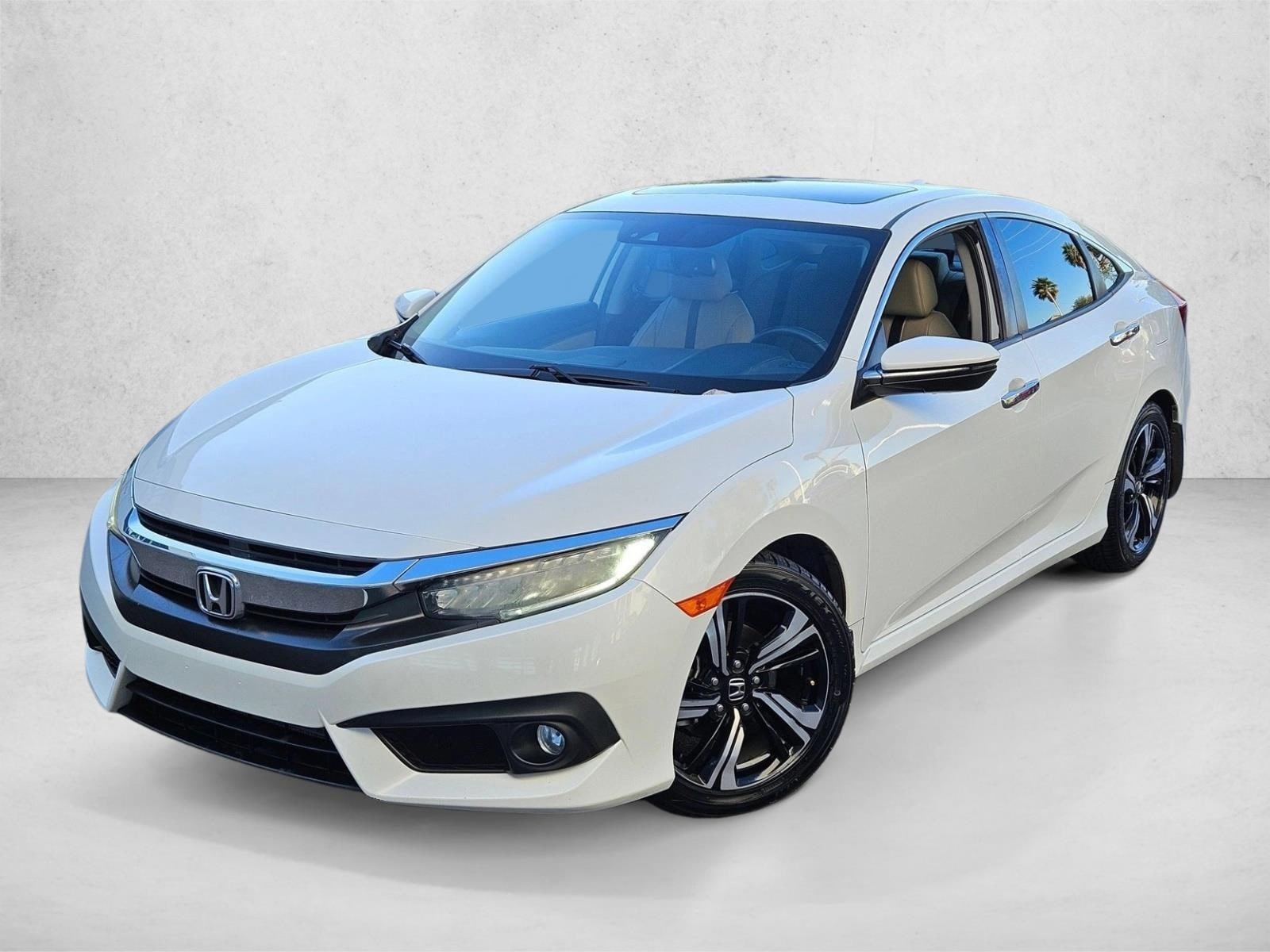 2017 Honda Civic Touring's photo