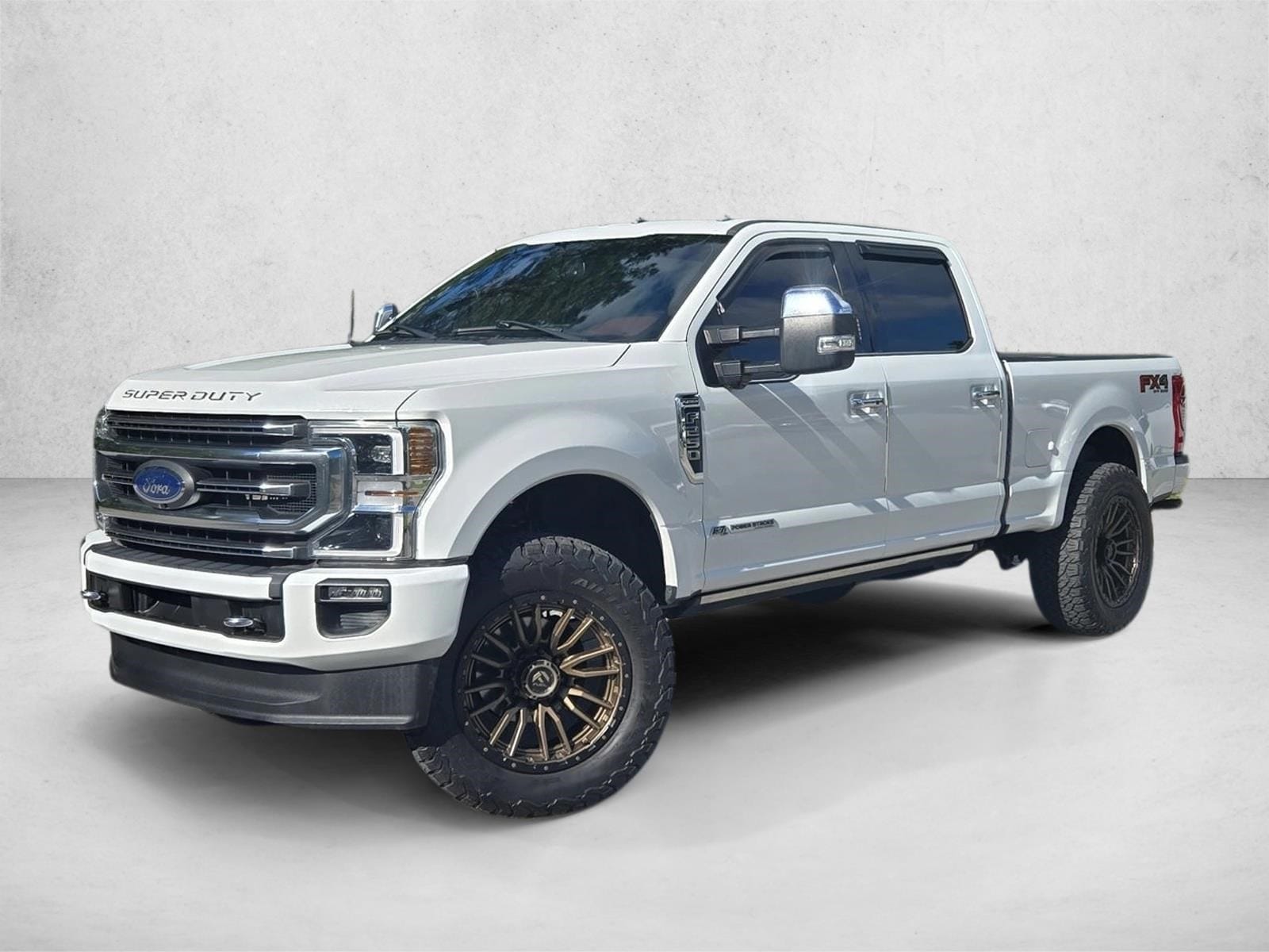 2022 Ford F-250 Super Duty Platinum's photo