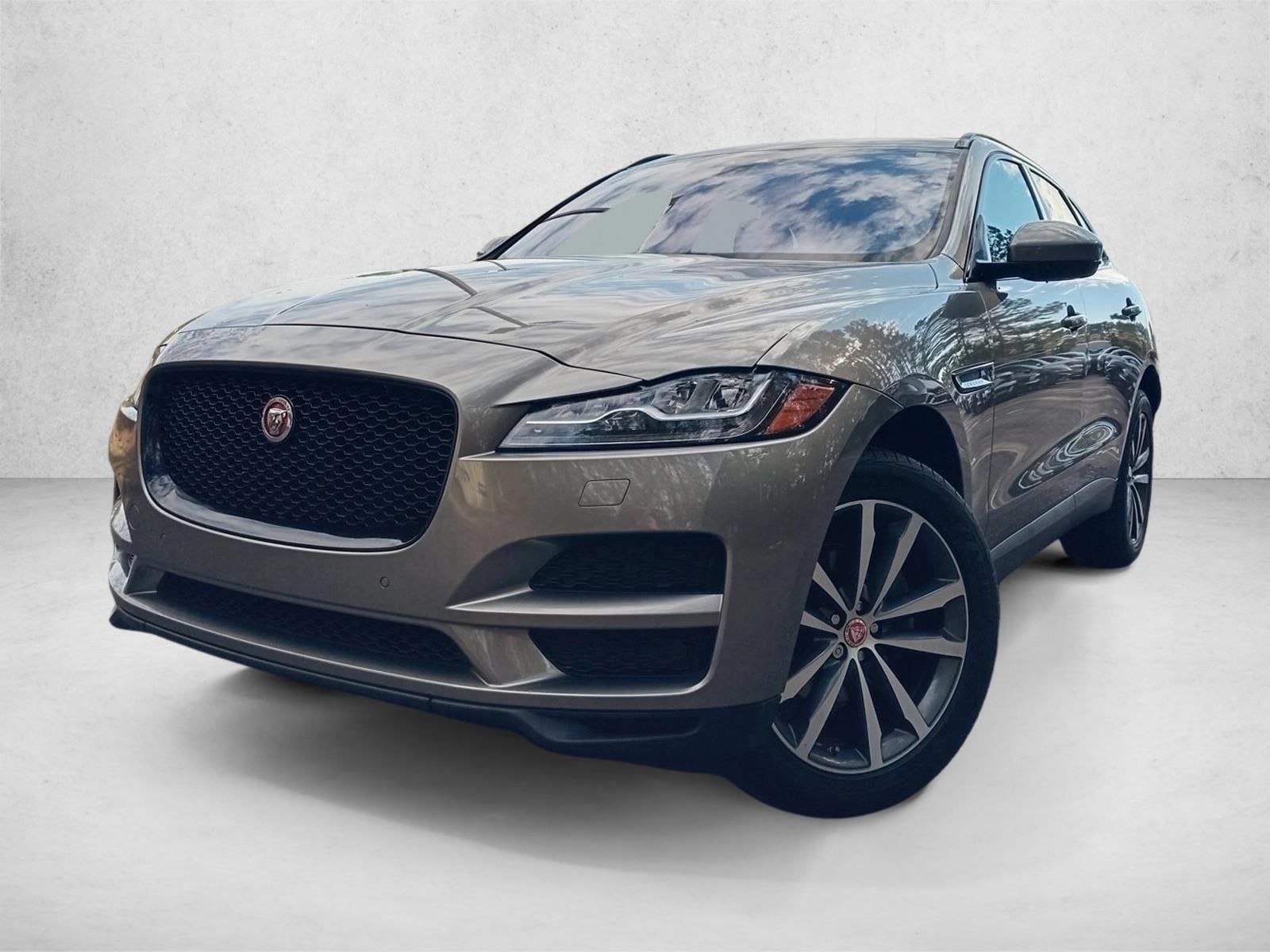 2018 Jaguar F-PACE Prestige's photo