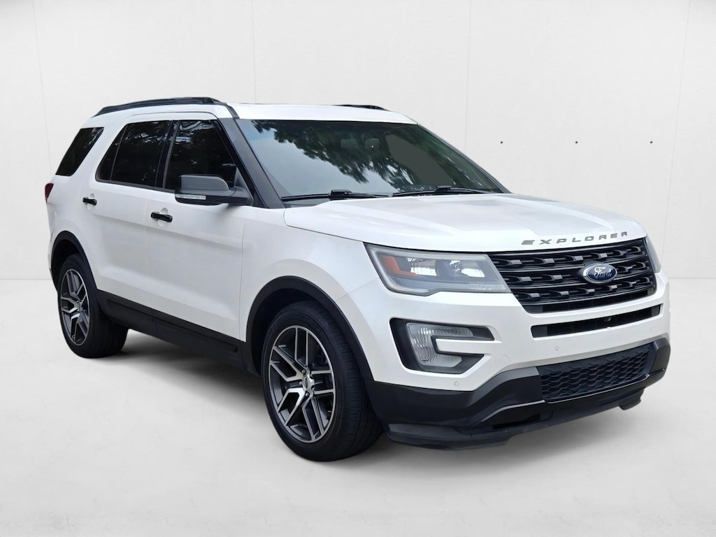 2016 Ford Explorer Sport photo 2