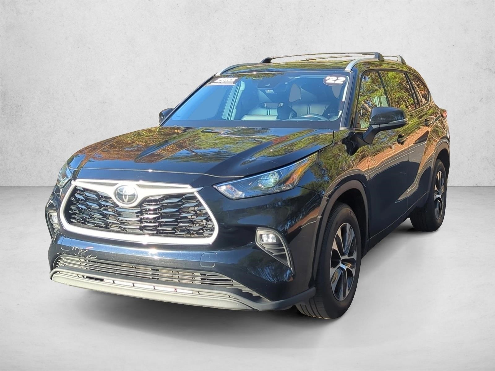 2022 Toyota Highlander XLE's photo