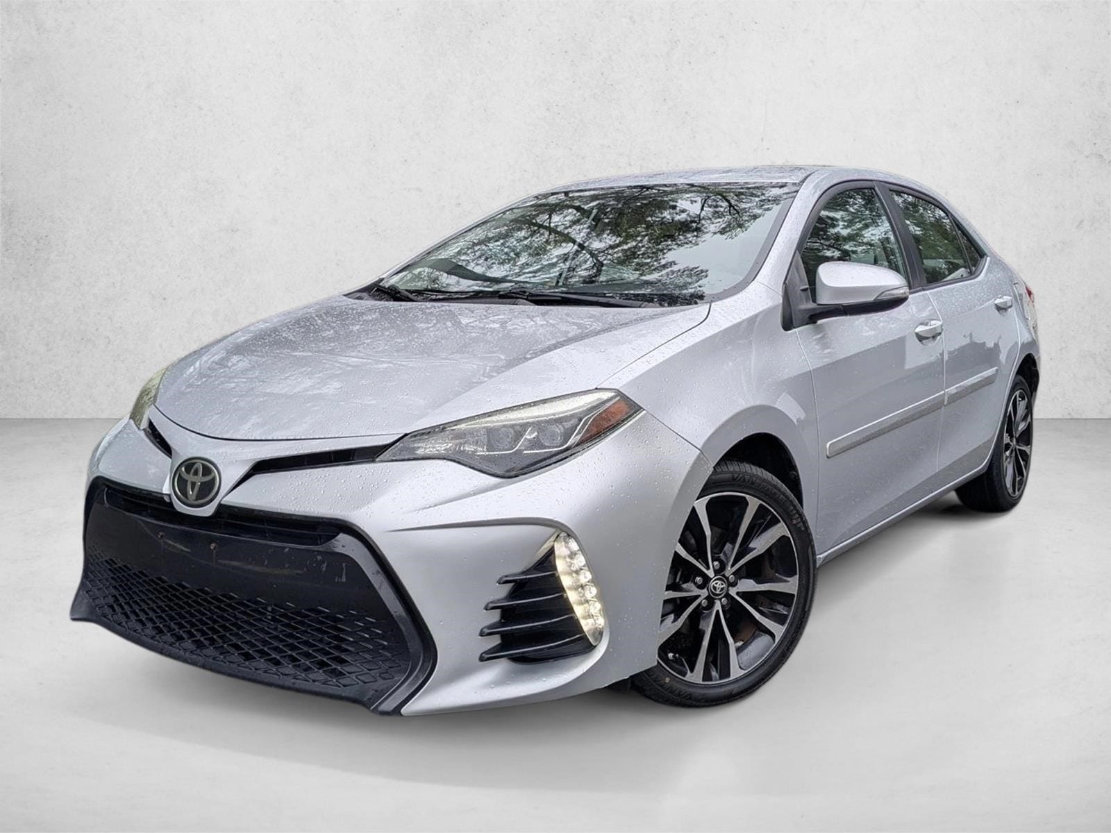 2017 Toyota Corolla SE's photo