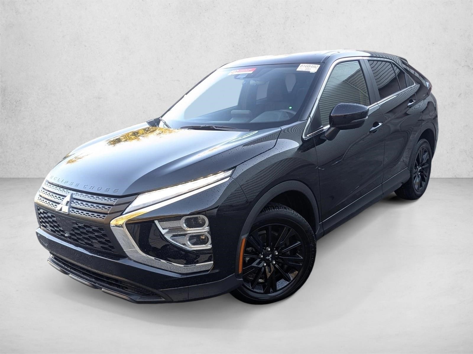 2024 Mitsubishi Eclipse Cross LE's photo