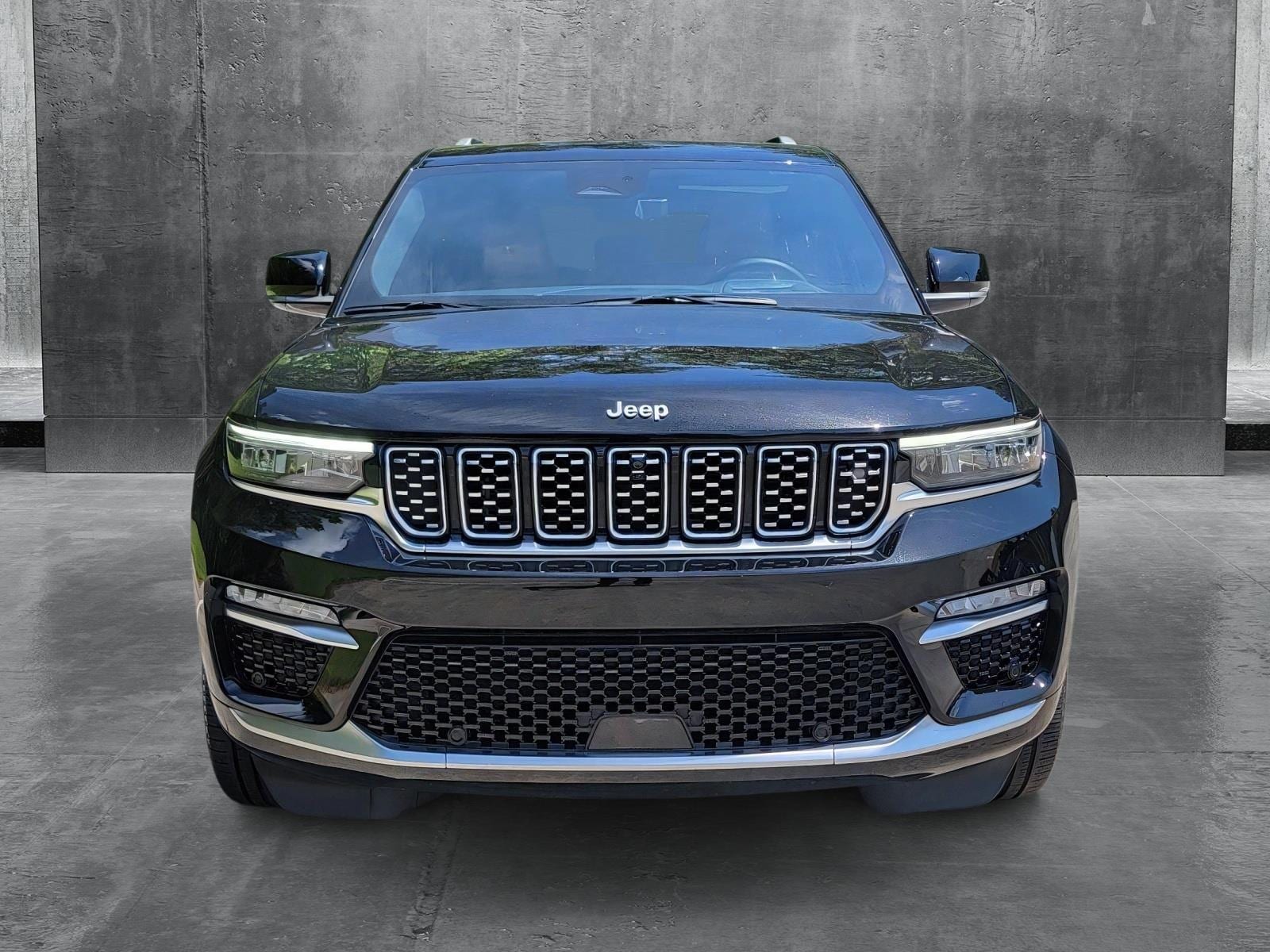 Used 2023 Jeep Grand Cherokee Summit with VIN 1C4RJHEG1PC586760 for sale in Hardeeville, SC