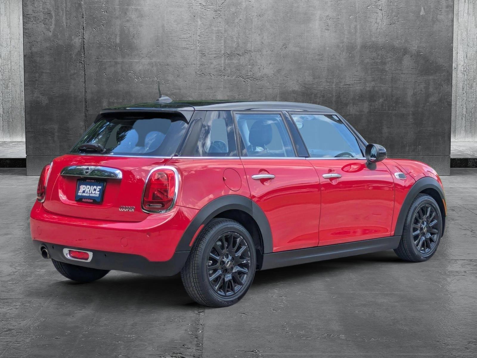 Used 2019 MINI Hardtop 4 Door Base with VIN WMWXU1C56K2J02116 for sale in Hardeeville, SC