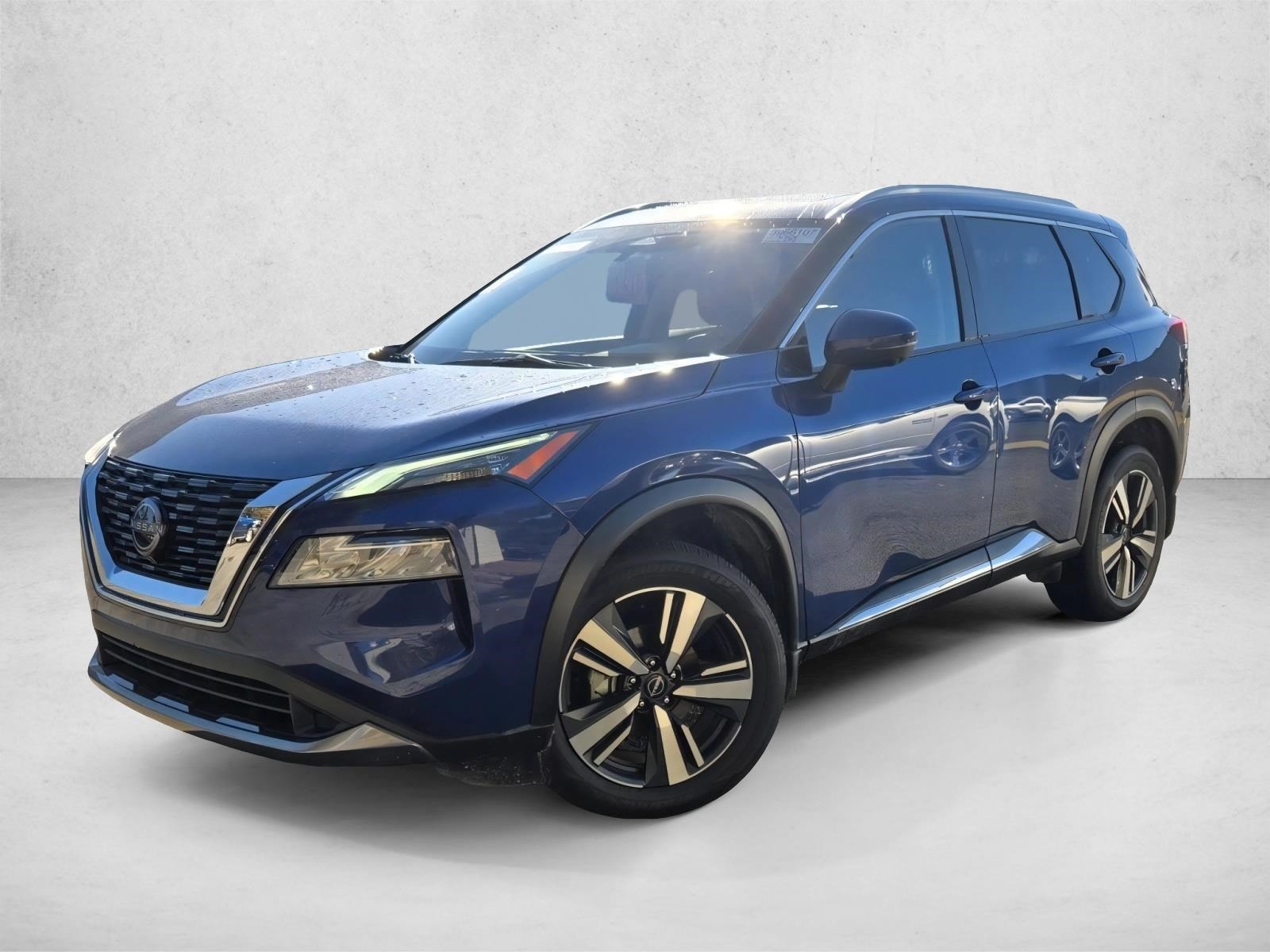 2023 Nissan Rogue SL's photo