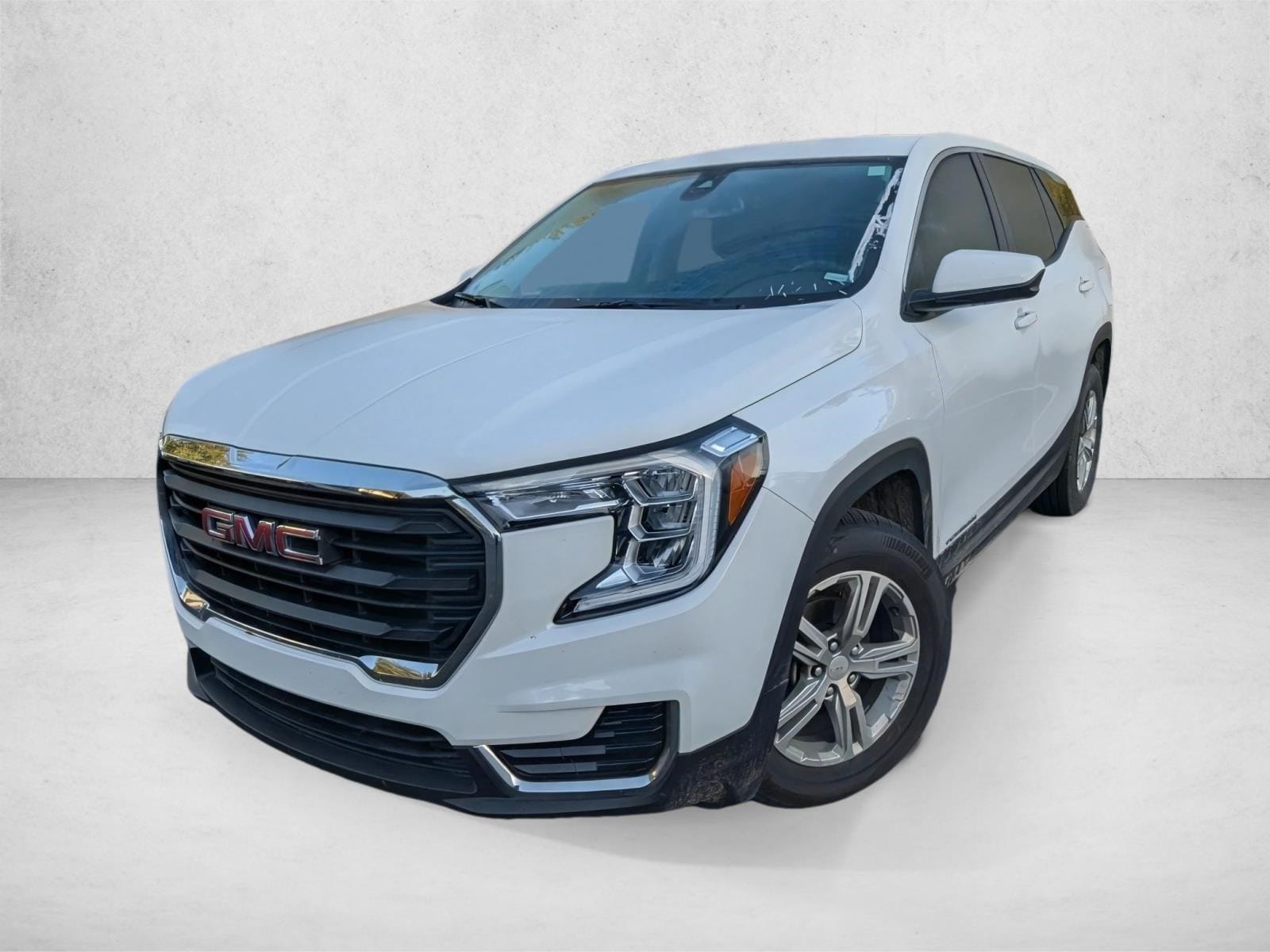 2024 GMC Terrain SLE's photo