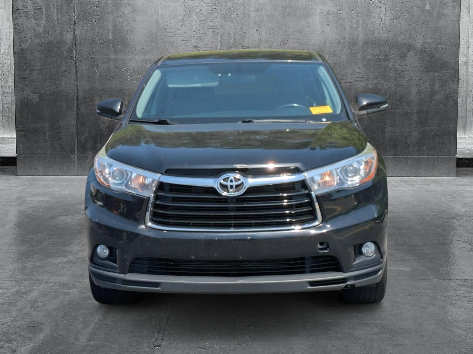 Used 2015 Toyota Highlander LE Plus with VIN 5TDBKRFH4FS177113 for sale in Hardeeville, SC