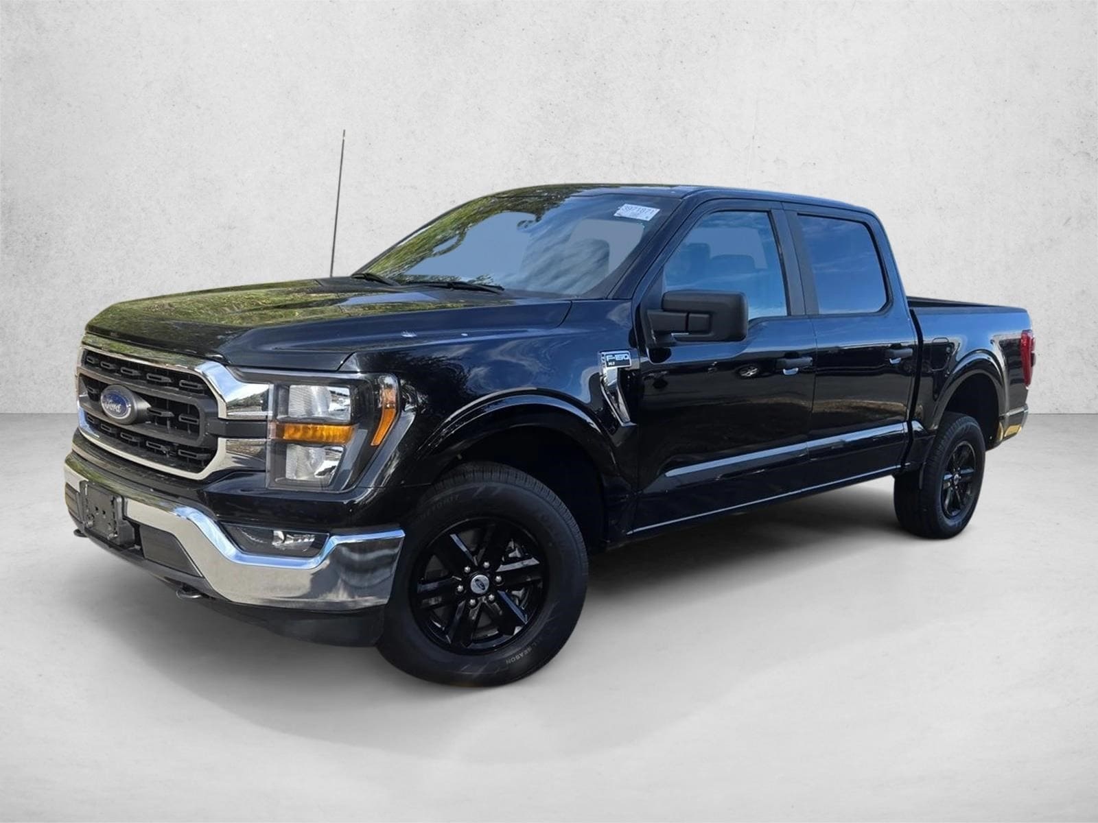 2023 Ford F-150 XL's photo