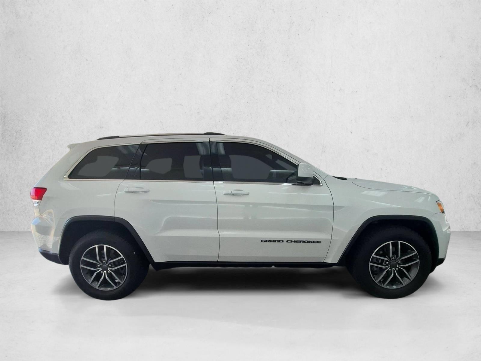 Used 2019 Jeep Grand Cherokee Laredo SUV
