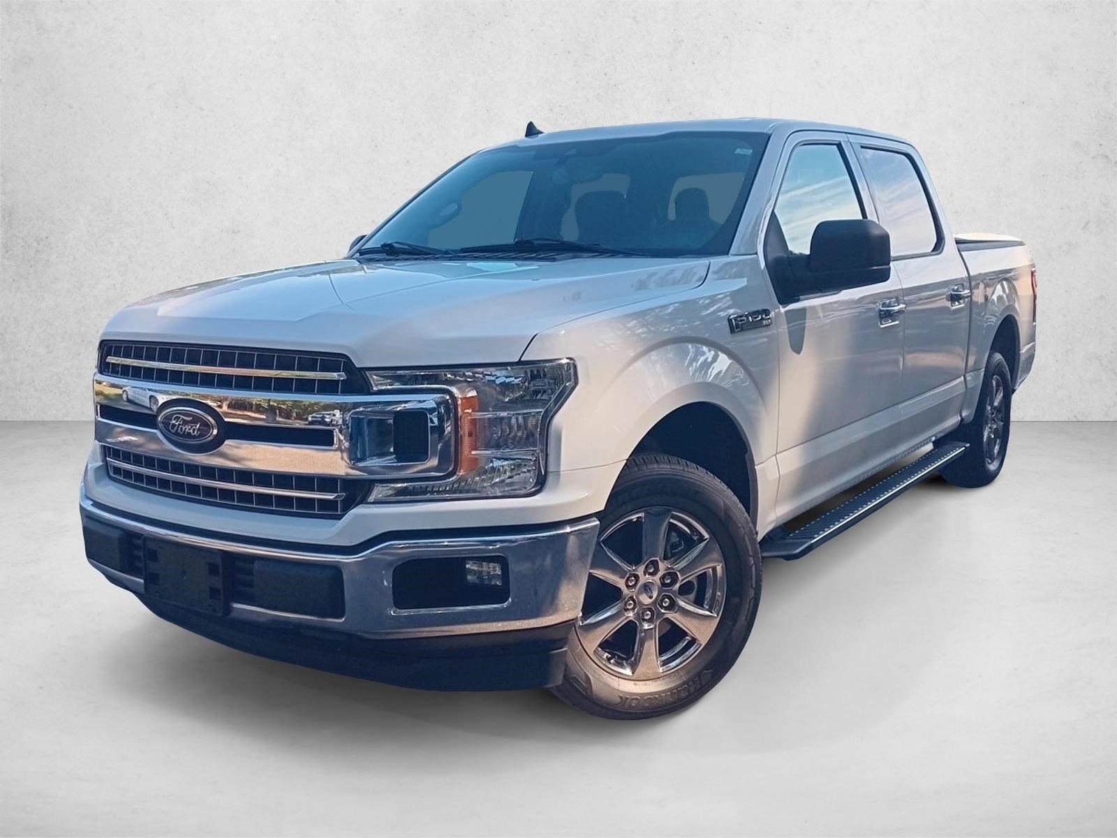 2020 Ford F-150 XLT's photo