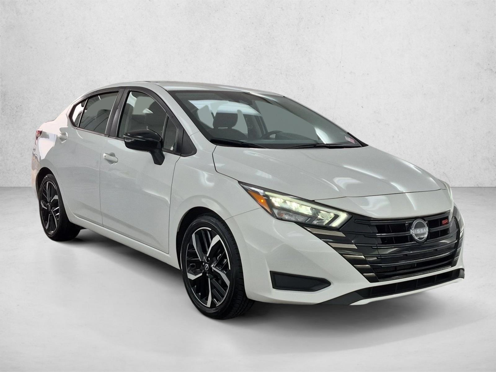 Used 2025 Nissan Versa 1.6 SR Sedan