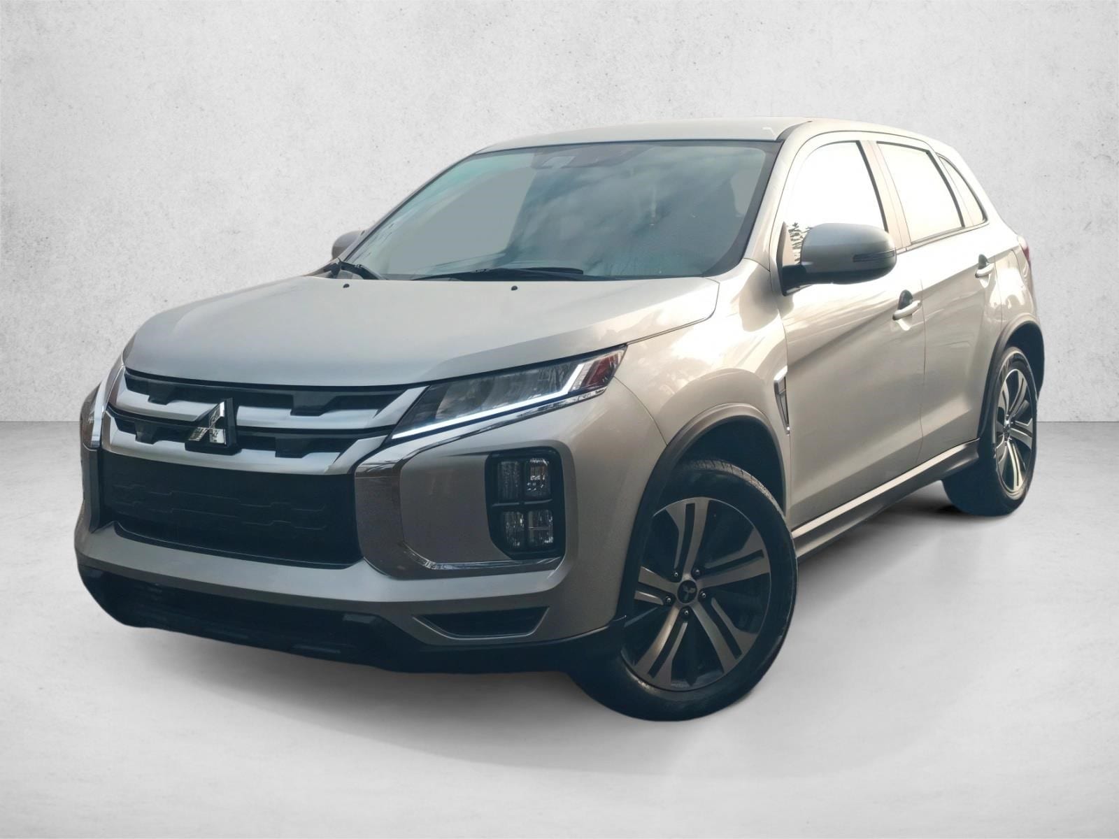 2024 Mitsubishi Outlander SE's photo