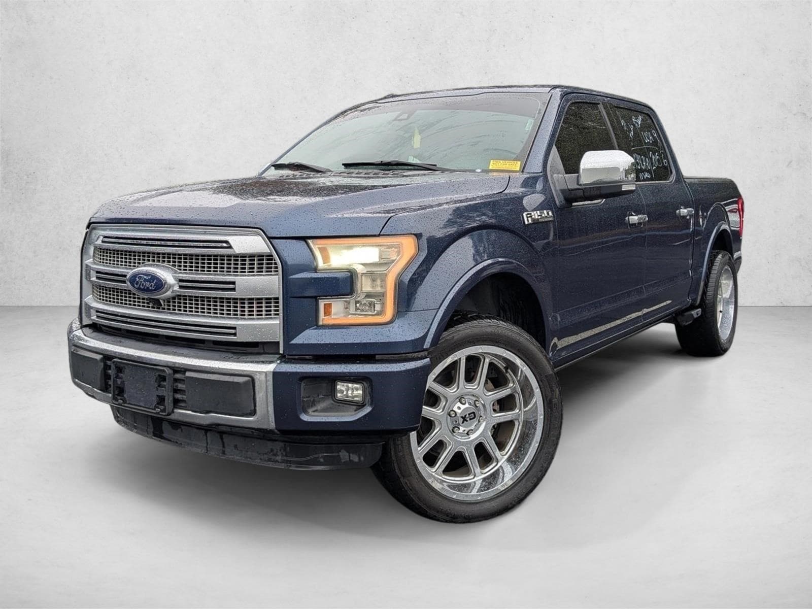 2015 Ford F-150 Platinum's photo
