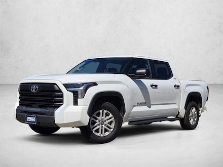 2022 Toyota Tundra SR5 Crew Cab Pickup