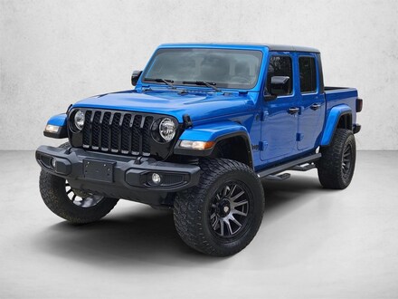 2022 Jeep Gladiator Altitude Crew Cab Pickup