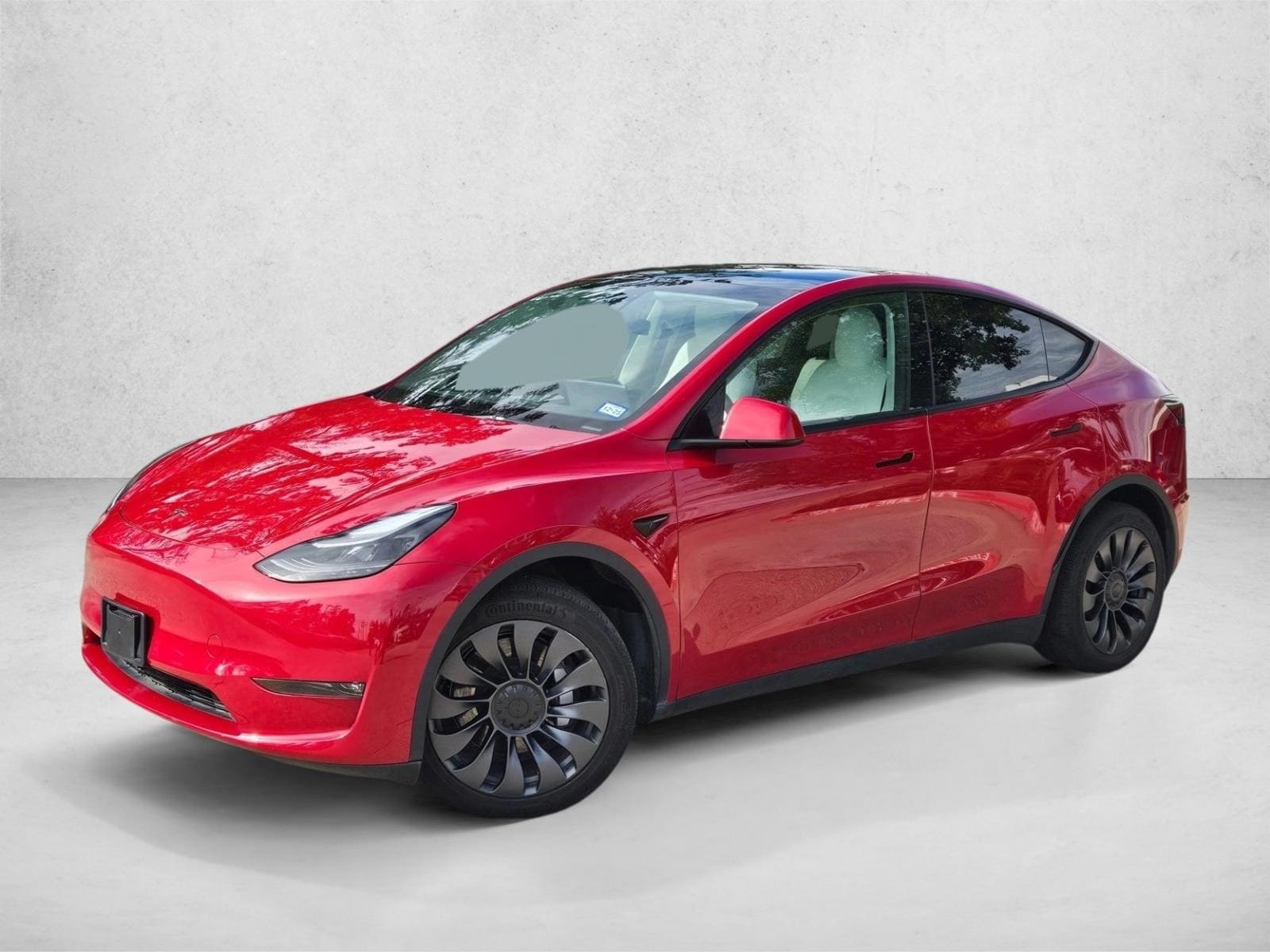 2023 Tesla Model Y Long Range's photo