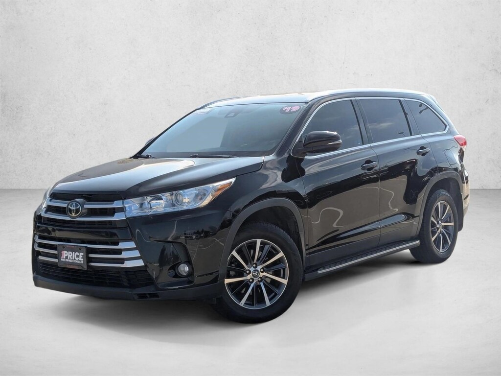 Used 2019 Toyota Highlander XLE Sport Utility