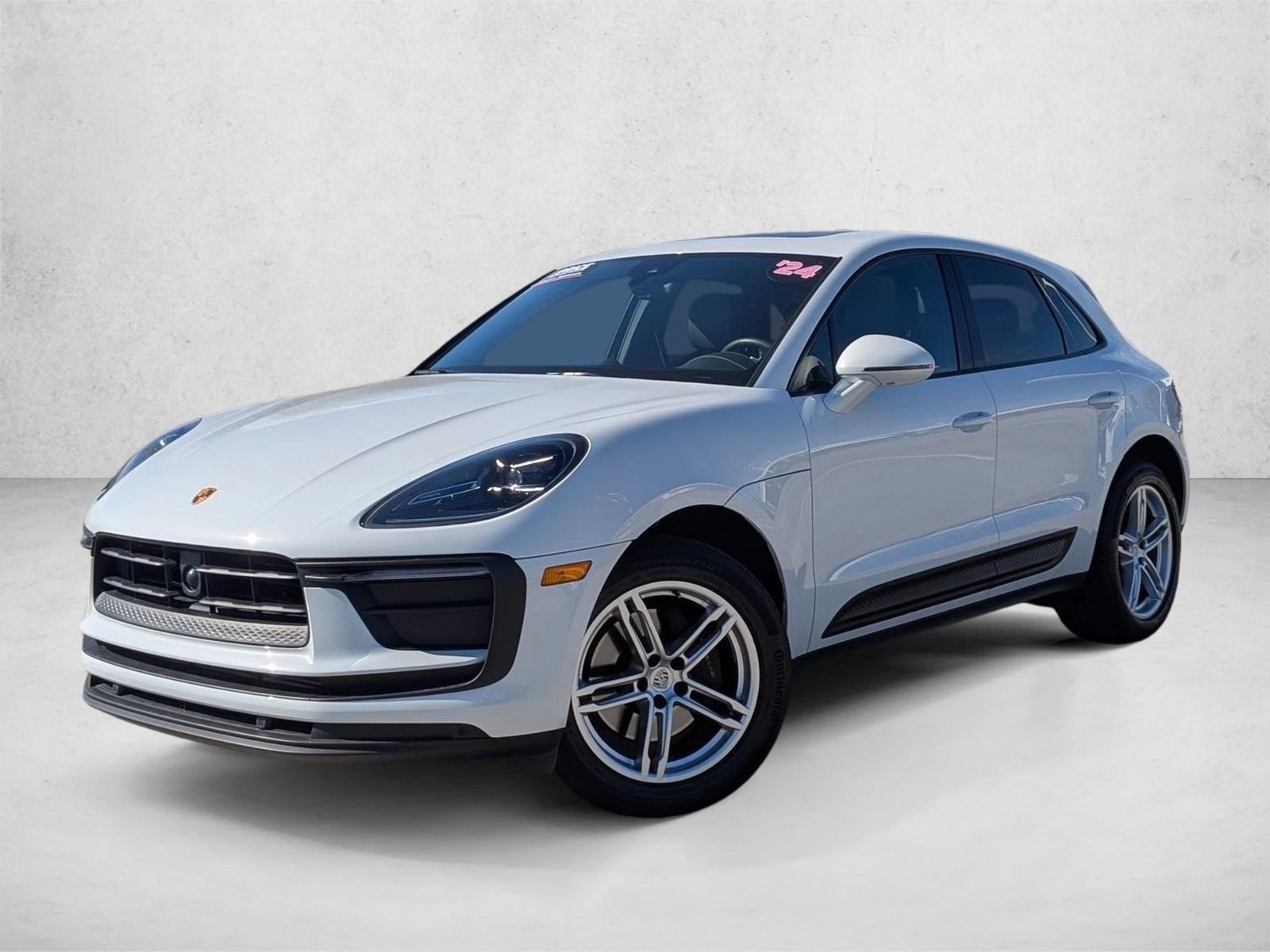 2023 Porsche Macan T
