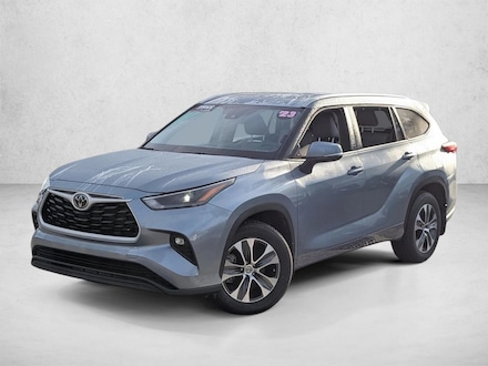 2023 Toyota Highlander XLE Sport Utility