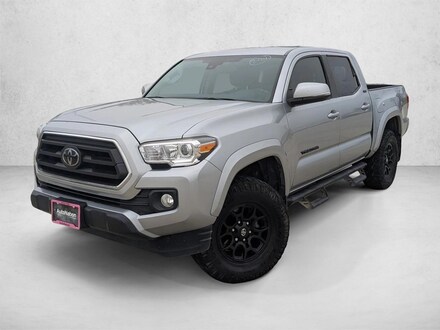 2022 Toyota Tacoma SR5 Crew Cab Pickup