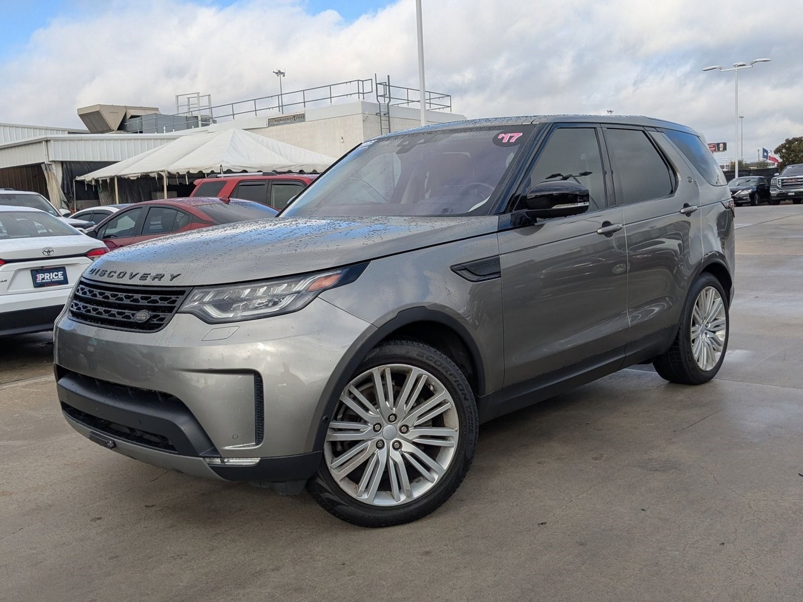 2017 Land Rover Discovery First Edition's photo