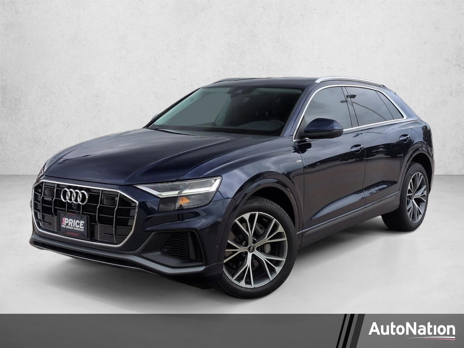  Audi Q8