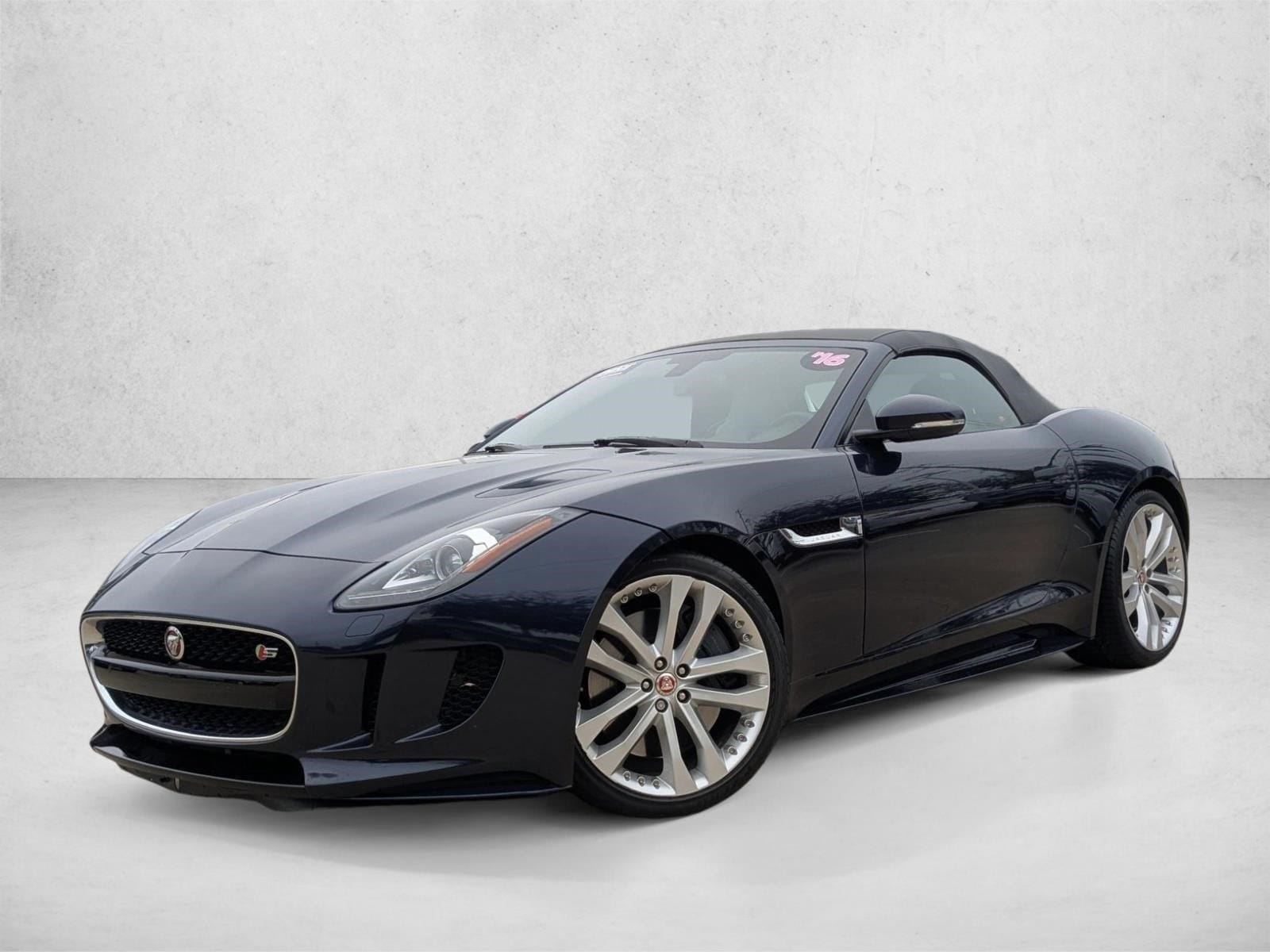 2016 Jaguar F-Type S's photo
