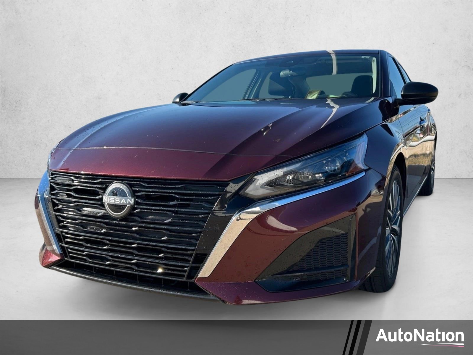 Used 2025 Nissan Altima SV 4dr Car