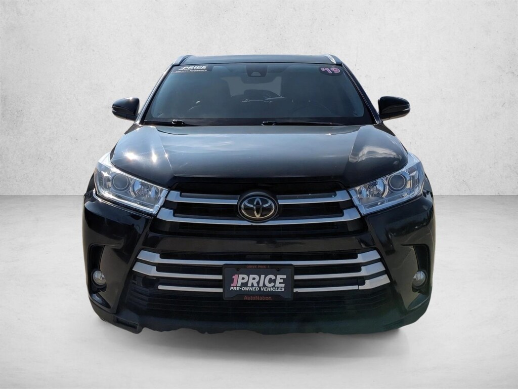 Used 2019 Toyota Highlander XLE Sport Utility