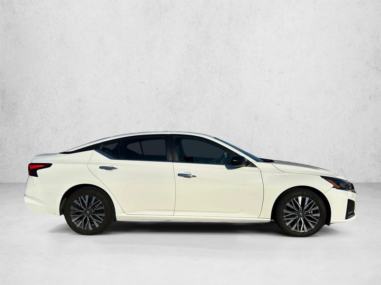 Used 2025 Nissan Altima SV 4dr Car