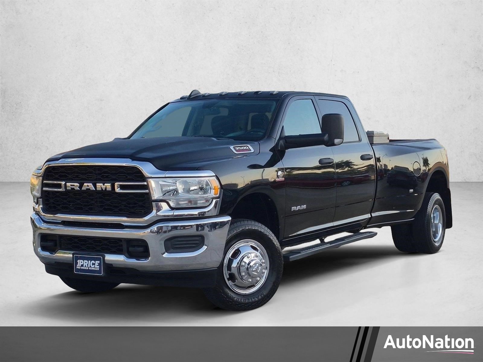 2020 RAM 3500 Tradesman 4X4 Crew Cab LWB's photo