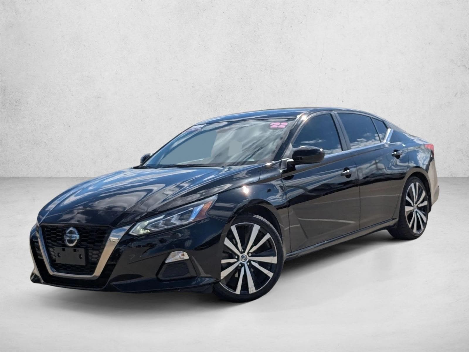 2022 Nissan Altima SR