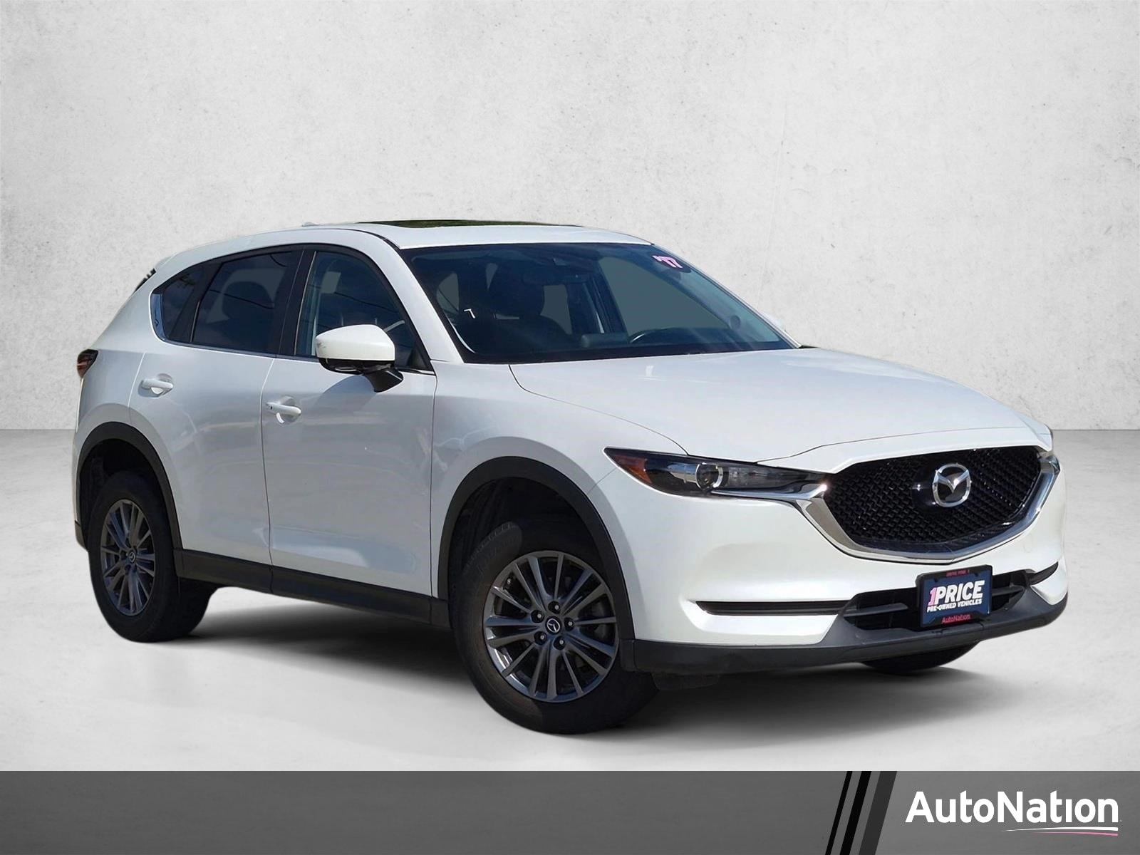 2017 Mazda CX-5 Touring auto's photo