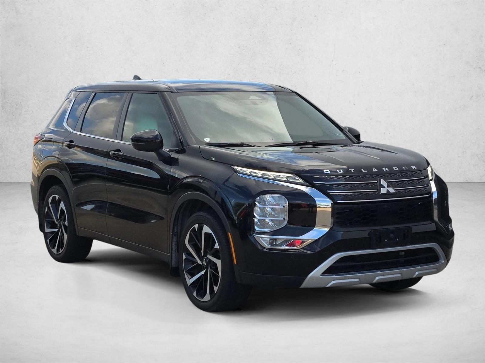 Used 2024 Mitsubishi Outlander SE Sport Utility