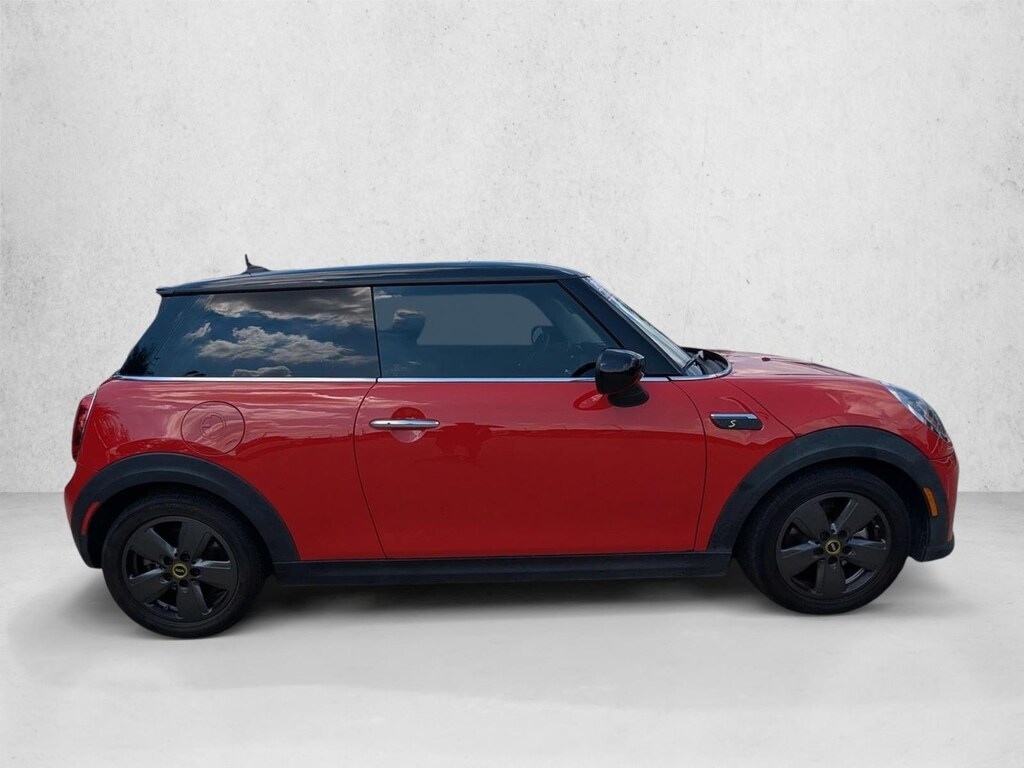 2022 Mini Cooper Hardtop SE photo 4