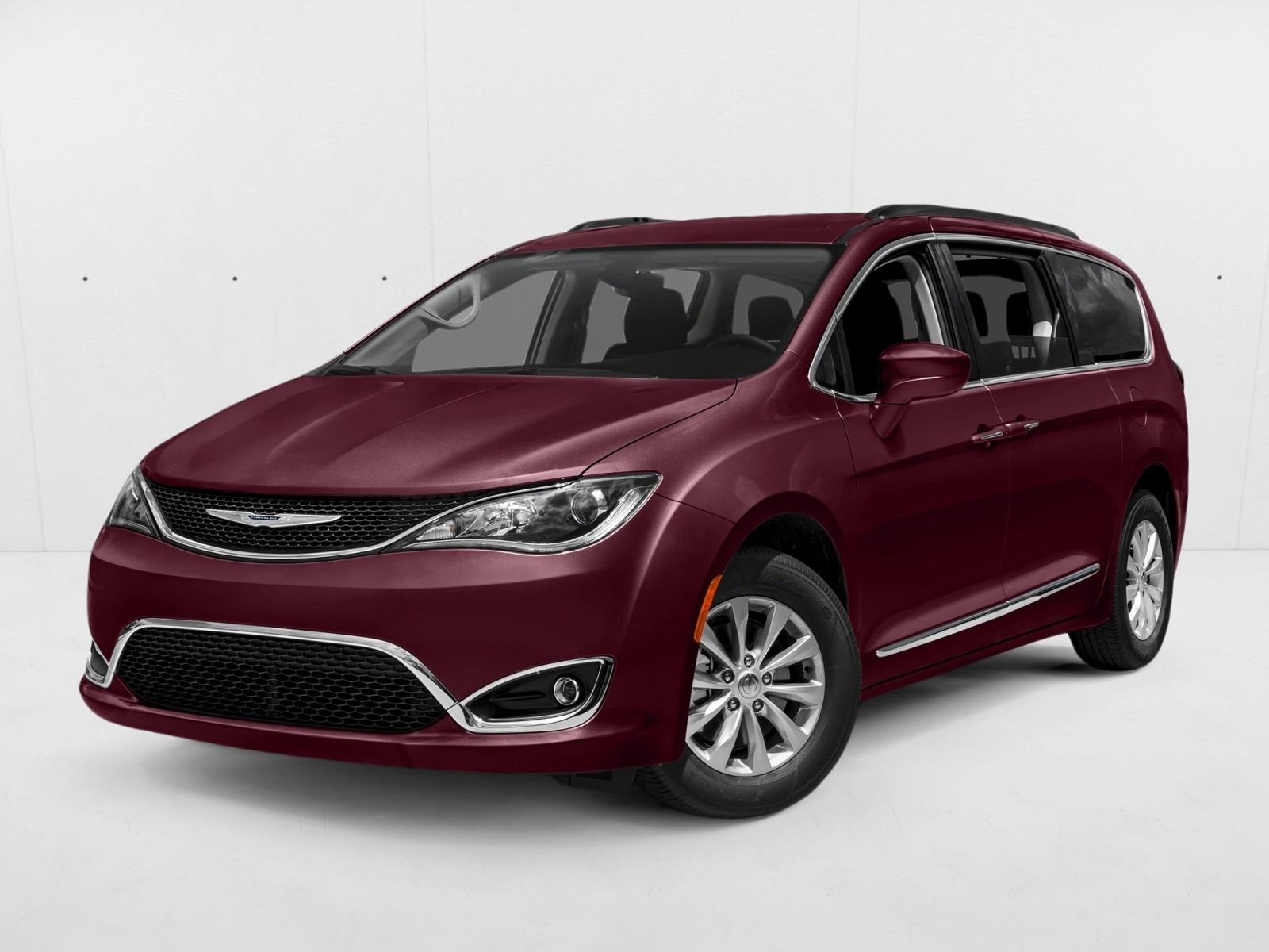 2017 Chrysler Pacifica Limited's photo