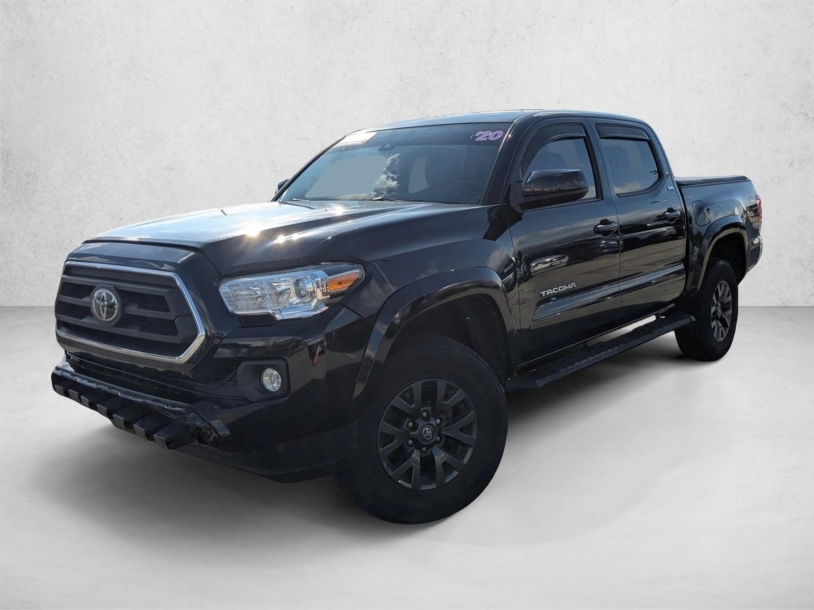 2020 Toyota Tacoma SR5's photo