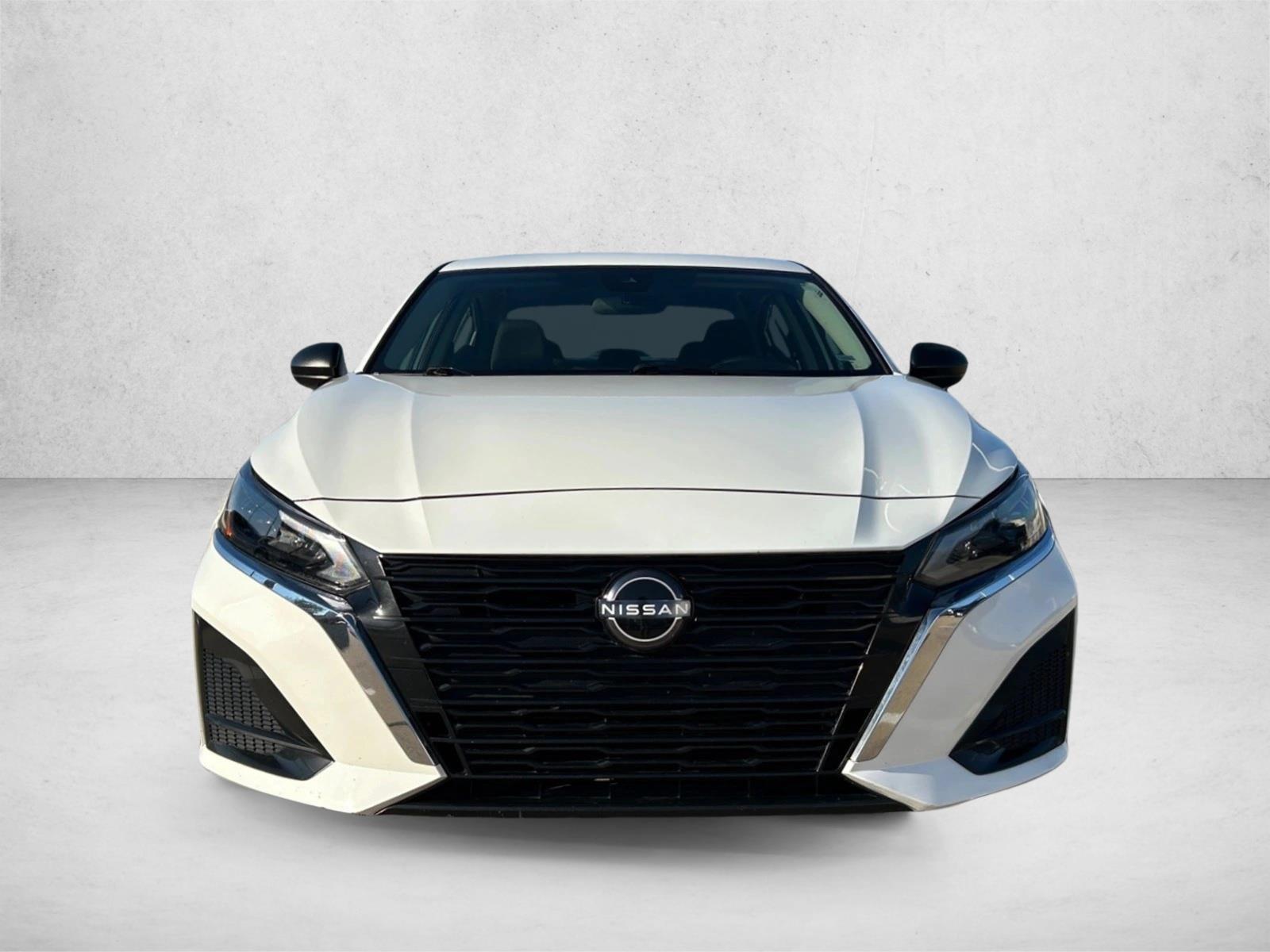 Used 2025 Nissan Altima SV 4dr Car