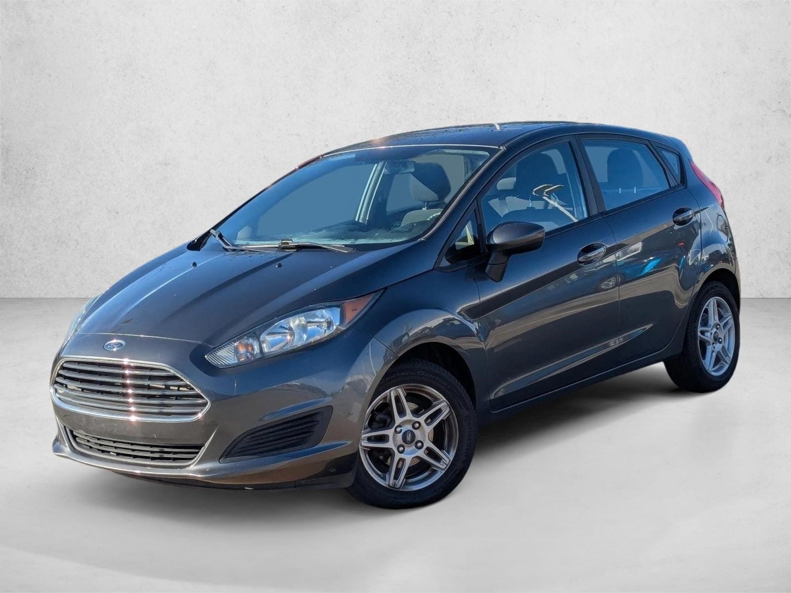 2019 Ford Fiesta SE's photo