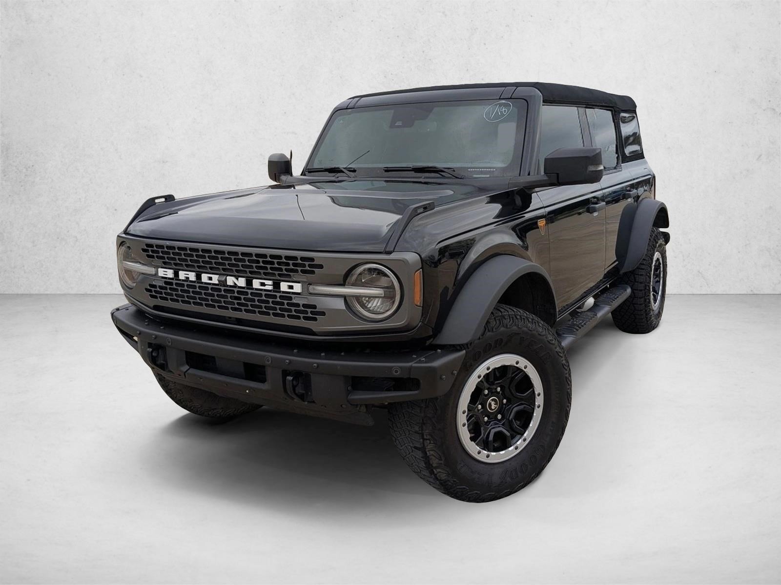 2023 Ford Bronco 4-Door Badlands