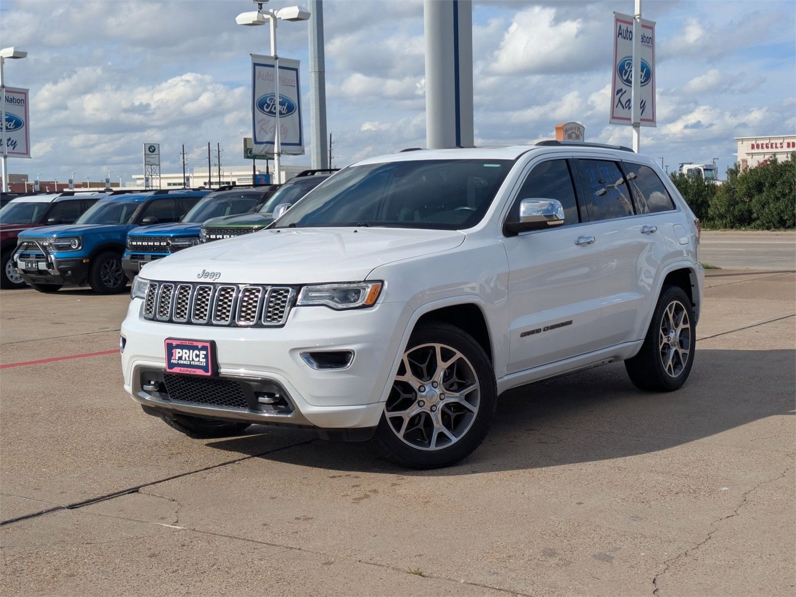 2020 Jeep Grand Cherokee Overland's photo