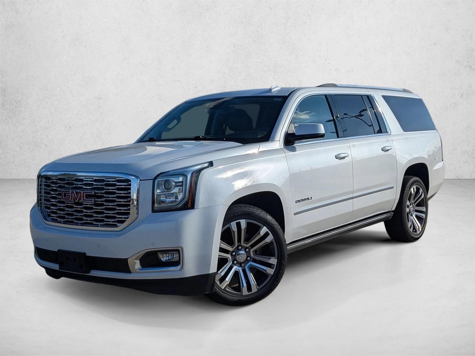 2018 GMC Yukon XL Denali's photo