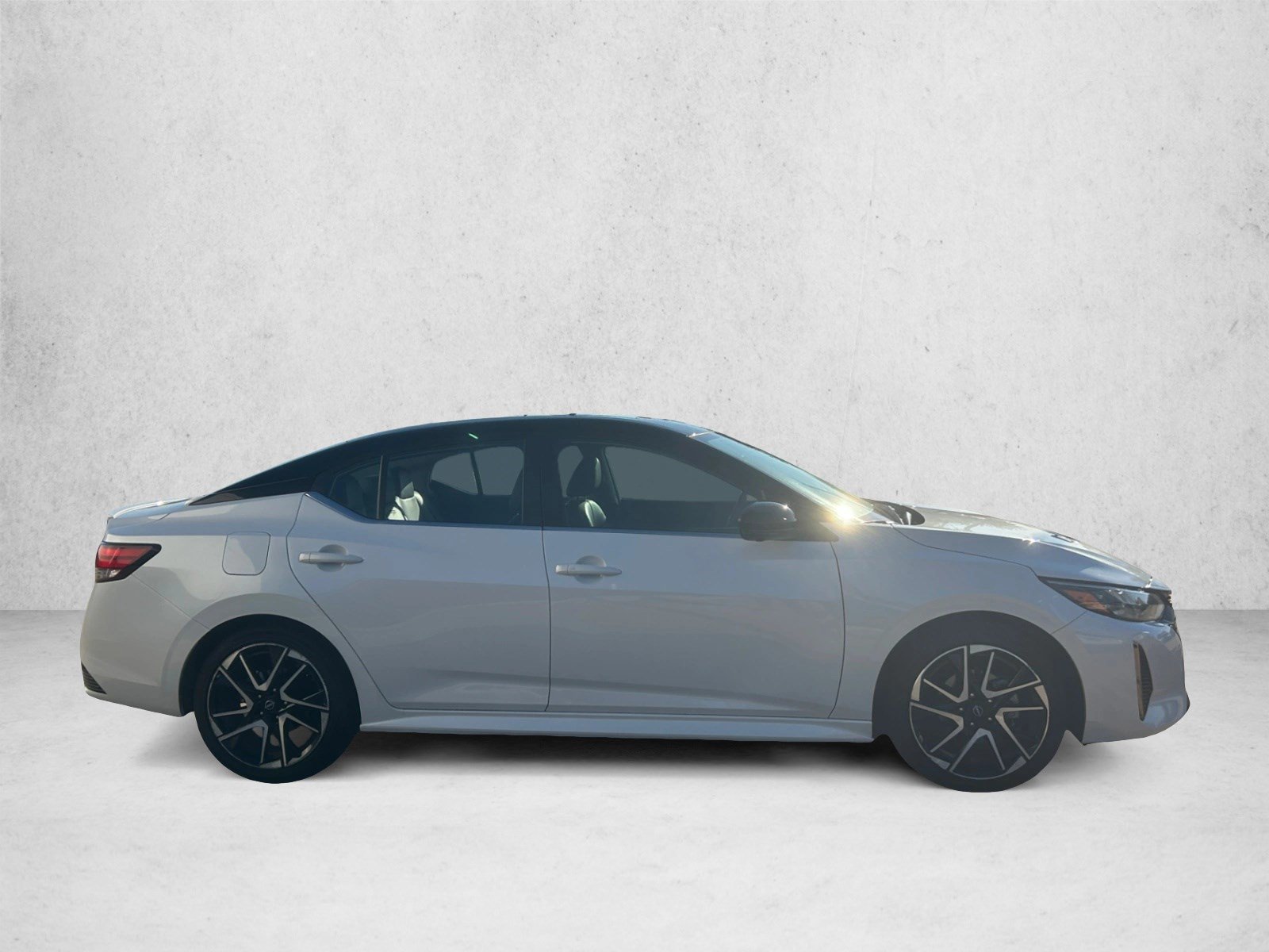 Used 2024 Nissan Sentra SR 4dr Car