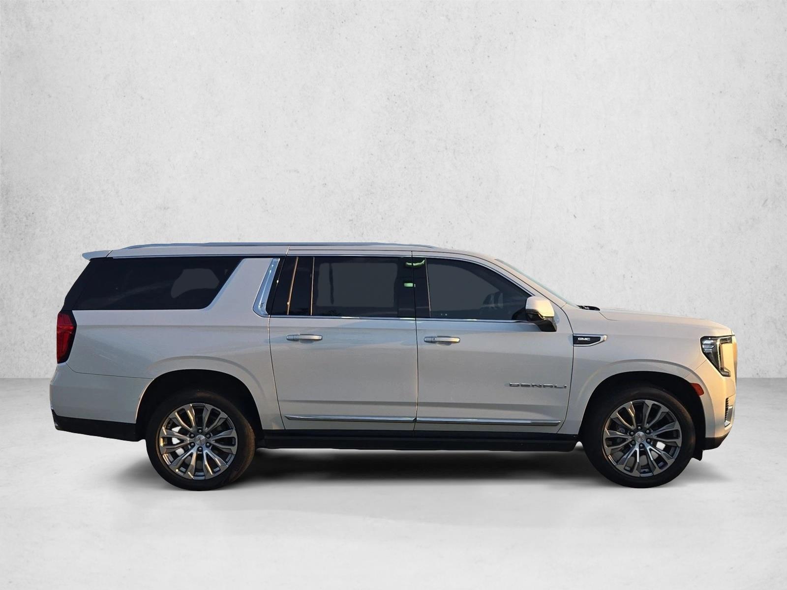 Used 2022 GMC Yukon XL Denali Sport Utility