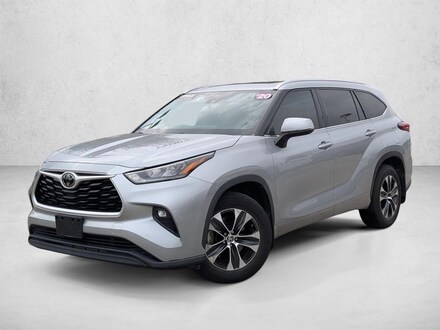 2020 Toyota Highlander XLE Sport Utility