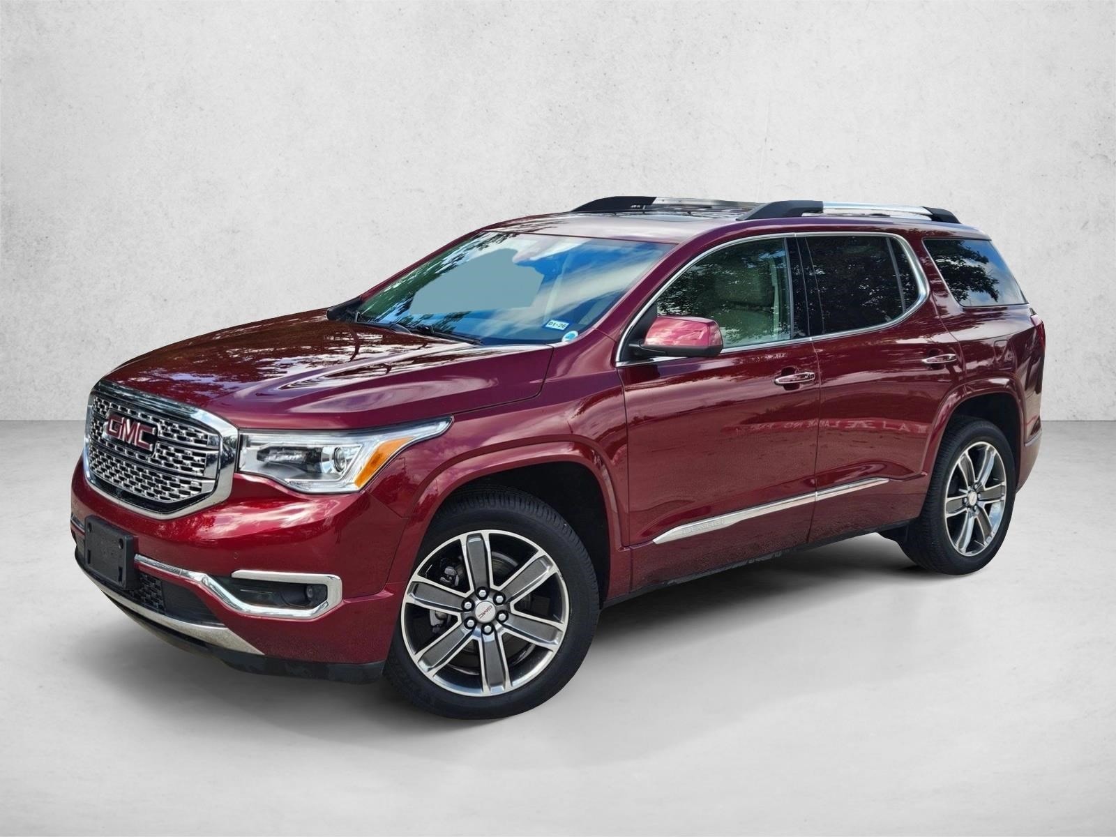 2017 GMC Acadia Denali's photo